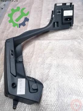 Volkswagen Golf 5G6867762H çıkma parça