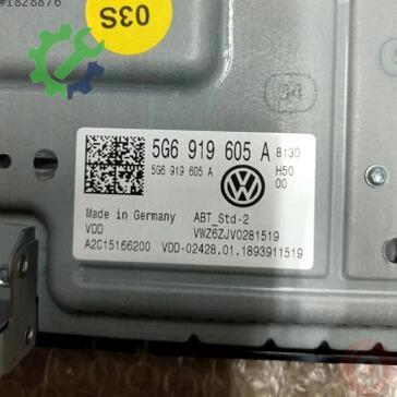 Volkswagen Passat Multimedya 5G6919605A çıkma parça