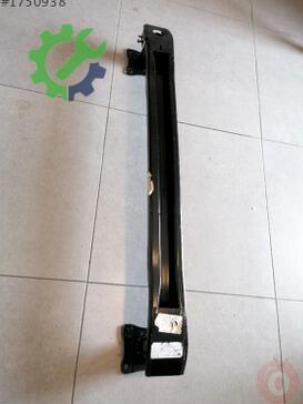 Volkswagen Golf Tampon Demiri 5H0807816 çıkma parça