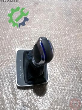 Volkswagen Golf Vites Topuzu 5GE713203C çıkma parça