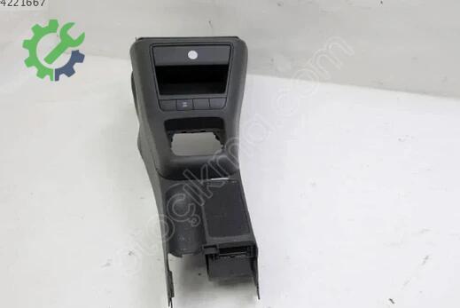Volkswagen Golf Orta Konsol 5GE863241D çıkma parça