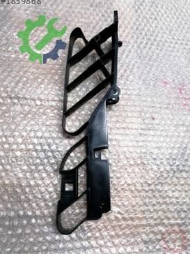 Volkswagen Golf Radyatör Traversi 5H0805706 çıkma parça