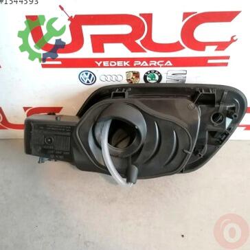 Volkswagen Golf Depo Kapağı 5H0809857 çıkma parça