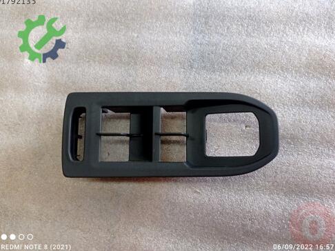 Volkswagen Golf Kapı Döşemesi 5H0867255 çıkma parça