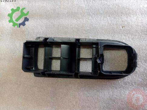 Volkswagen Golf Kapı Döşemesi 5H0867255 çıkma parça