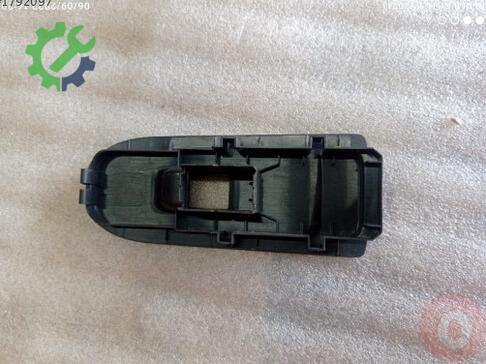 Volkswagen Golf Kapı Döşemesi 5H0867256 çıkma parça