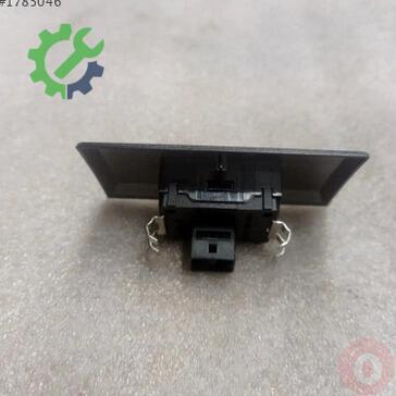 Volkswagen Golf Sis Farı Çerçevesi 5H0907451 çıkma parça