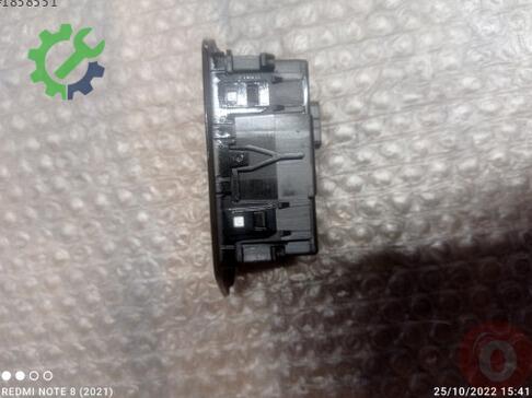 Volkswagen Golf Flaşör Düğmesi 5H0941193AF çıkma parça