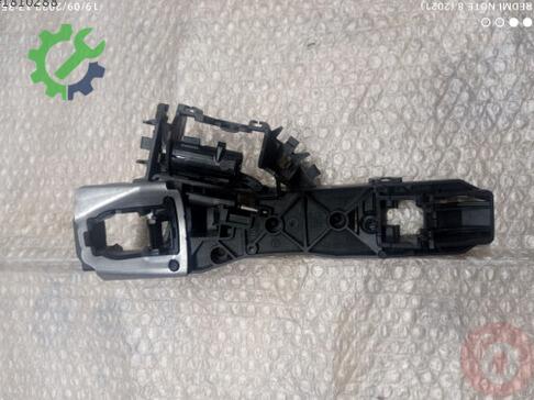 Volkswagen Golf Kapı Kilidi 5H1837811B çıkma parça