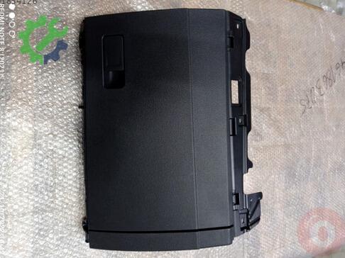Volkswagen Golf Torpido 5H2857097A çıkma parça