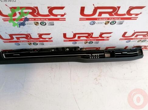 Volkswagen Golf Havalandırma Izgaraları 5H2858711J çıkma parça