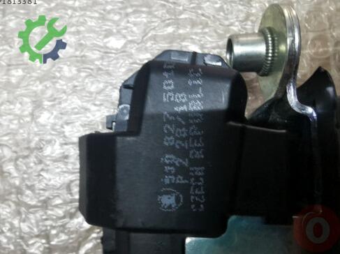 Skoda Fabia Bagaj 5J0827501D çıkma parça