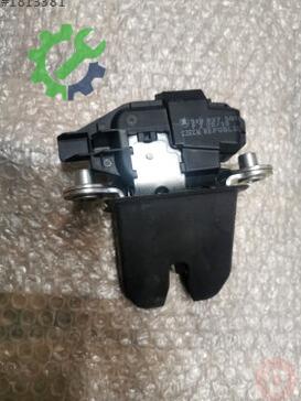 Skoda Fabia Bagaj 5J0827501D çıkma parça