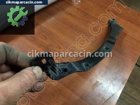 Skoda Fabia Spoiler çıkma parça