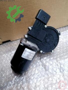 Skoda Fabia Silecek Motoru 5JB955113 çıkma parça