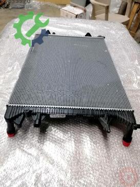Volkswagen Caddy Motor Su Radyatörü 5K0121251S çıkma parça