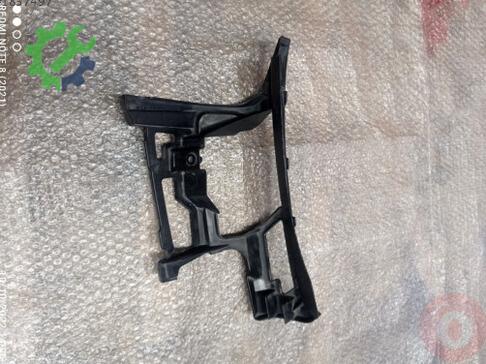 Volkswagen Golf Tampon Braketi 5K0807723B çıkma parça