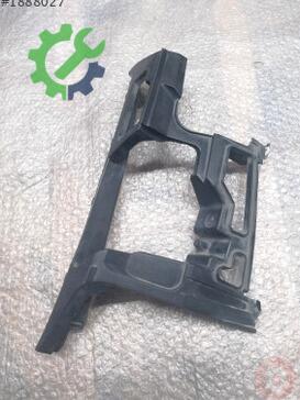 Volkswagen Jetta Tampon Braketi 5K0807724B çıkma parça