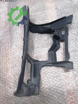 Volkswagen Jetta Tampon Braketi 5K0807724B çıkma parça