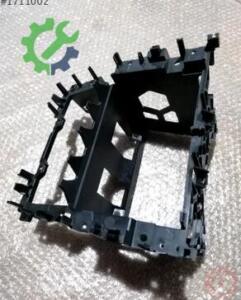 Çıkma Volkswagen Golf Tampon Braketi 5K0858005E