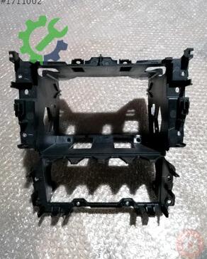 Volkswagen Golf Tampon Braketi 5K0858005E çıkma parça