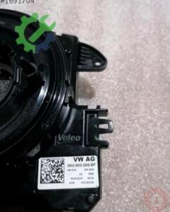 Çıkma Volkswagen Passat Airbag Sargısı 5K0953569BF