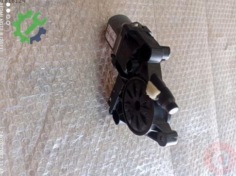 Volkswagen Golf Cam Motoru 5K0959701G çıkma parça