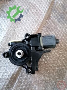 Volkswagen Golf Cam Motoru 5K0959702G çıkma parça