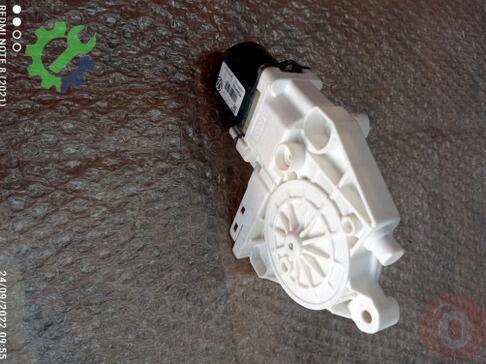 Volkswagen Golf Cam Motoru 5K0959702J çıkma parça