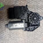 Volkswagen Golf Far Motoru 5K0959703D Sökme Çıkma