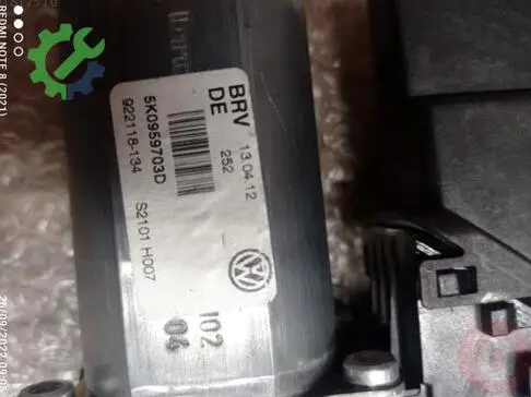 Volkswagen Golf Far Motoru 5K0959703D çıkma parça