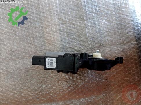 Volkswagen Golf Cam Motoru 5K0959704E çıkma parça