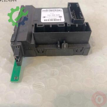 Volkswagen Caddy Regulatör 5K0959793 çıkma parça