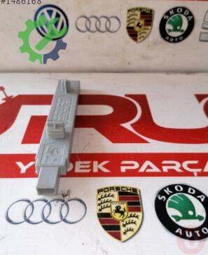 Volkswagen Passat Anten 5K0962132B çıkma parça