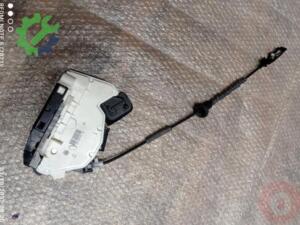 Volkswagen Golf 2022 Çıkma Kapı Kilidi 5K4839016Q