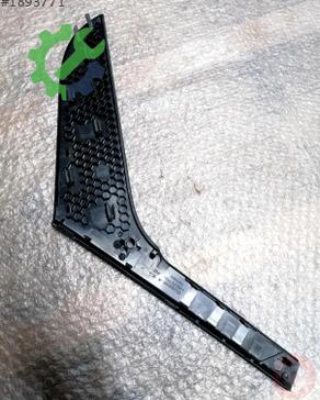 Volkswagen Golf Ön Tampon 5K4868040A çıkma parça