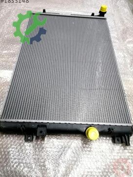 Volkswagen Tiguan Motor Su Radyatörü 5N0121253L çıkma parça