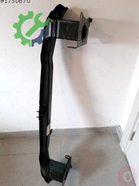 Volkswagen Tiguan Tampon Demiri 5NA807611A çıkma parça