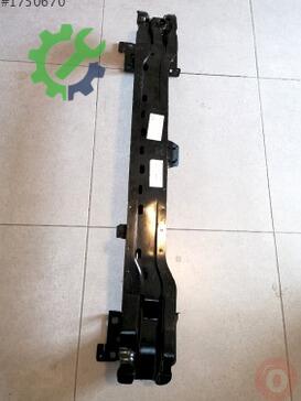 Volkswagen Tiguan Tampon Demiri 5NA807611A çıkma parça
