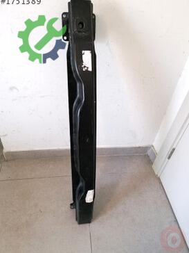 Volkswagen Tiguan Tampon Demiri 5N0807311 çıkma parça