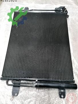 Volkswagen Tiguan Klima Radyatörü 5N0820411E çıkma parça