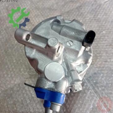 Volkswagen Jetta Klima Kompresörü 5Q0816803D çıkma parça