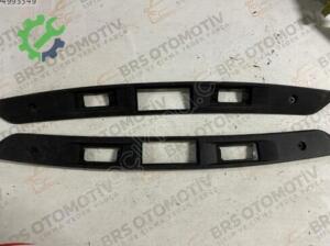 5N0827335K VOLKSWAGEN  TİGUAN ARKA PLAKA LAMBA ÇERÇEVESİ