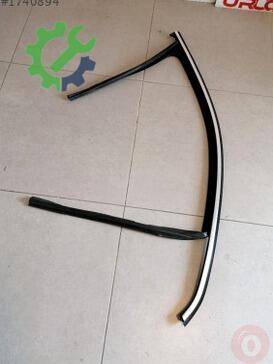 Volkswagen Tiguan 5N0837432G çıkma parça