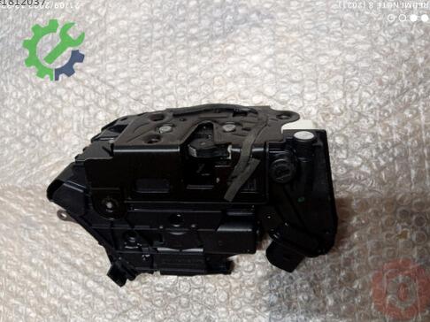 Volkswagen Tiguan Kapı Kilidi 5N0839015J çıkma parça