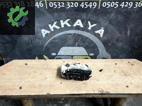 Volkswagen Scirocco Sağ Arka Kapı Kilidi 5N0839016D çıkma parça
