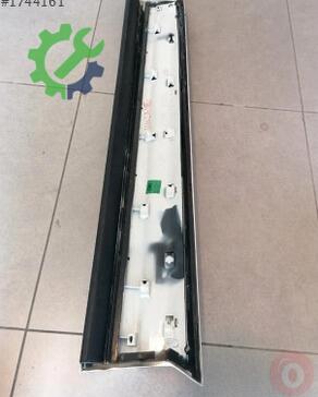 Volkswagen Tiguan Kapı Çıtası 5N0854940E çıkma parça