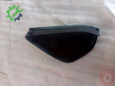 Volkswagen Tiguan Torpido 5N0858218B çıkma parça