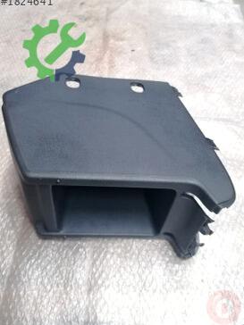 Volkswagen Tiguan Orta Konsol 5N0863323H çıkma parça