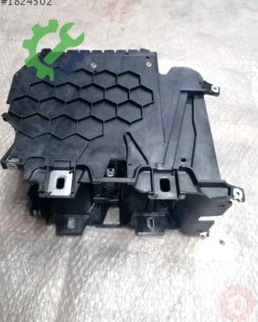 Volkswagen Tiguan Orta Konsol 5N0864251B çıkma parça